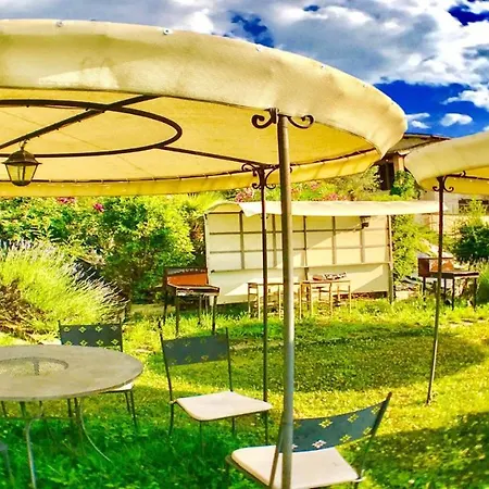 Spoleto Poolside07 Kms Centresleeps 24Wifiairconentire Property Exc Yours