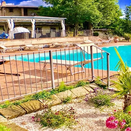 Spoleto Poolside07 Kms Centresleeps 24Wifiairconentire Property Exc Yours ヴィラ Colle Umberto