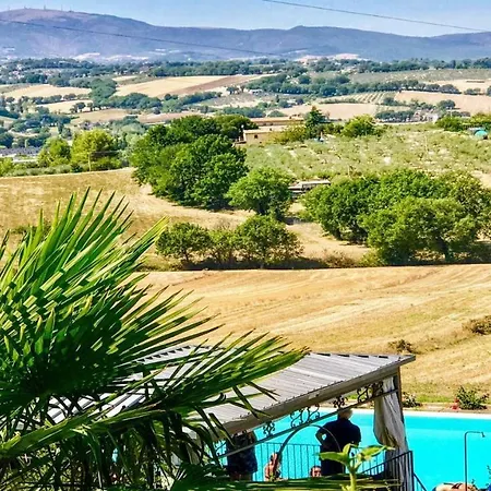 Spoleto Poolside07 Kms Centresleeps 24Wifiairconentire Property Exc Yours ヴィラ Colle Umberto