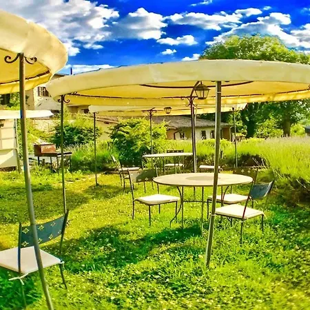 Spoleto Poolside07 Kms Centresleeps 24Wifiairconentire Property Exc Yours Colle Umberto (Umbria)