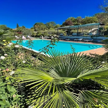 Spoleto Poolside07 Kms Centresleeps 24Wifiairconentire Property Exc Yours Βίλα