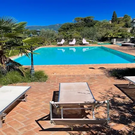 Spoleto Poolside07 Kms Centresleeps 24Wifiairconentire Property Exc Yours *