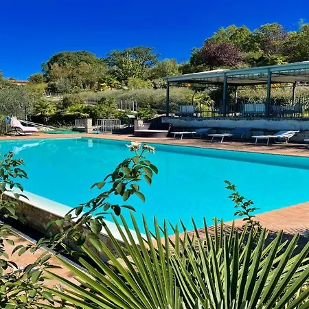 Βίλα Spoleto Poolside07 Kms Centresleeps 24Wifiairconentire Property Exc Yours Colle Umberto (Umbria)