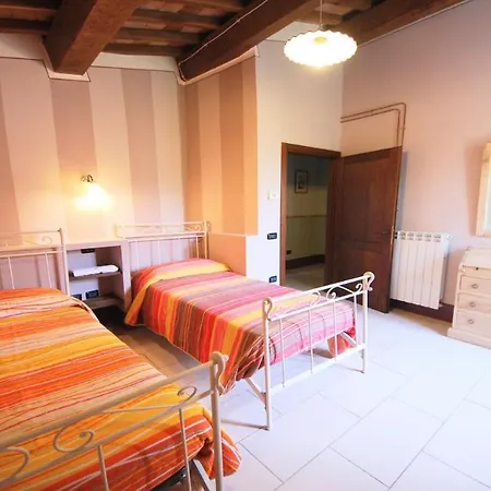 Spoleto Poolside07 Kms Centresleeps 24Wifiairconentire Property Exc Yours ヴィラ *