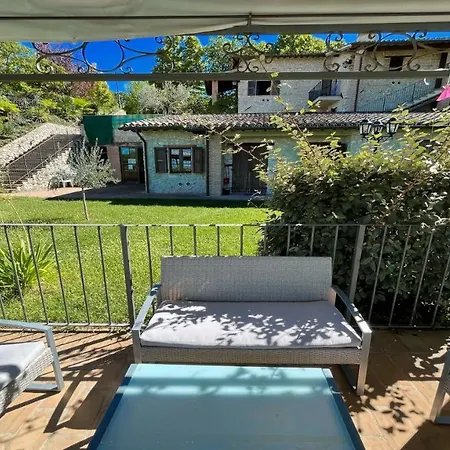 Spoleto Poolside07 Kms Centresleeps 24Wifiairconentire Property Exc Yours * Colle Umberto (Umbria)